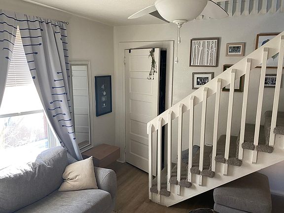 3rd image of 546 N Washington St APT 3