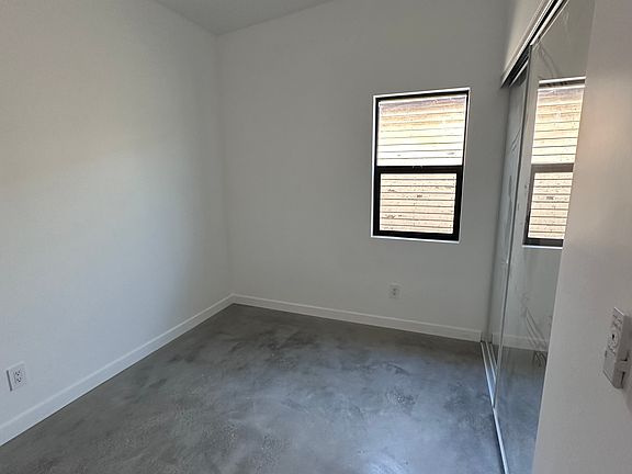 5th image of 1754 W 37th Dr