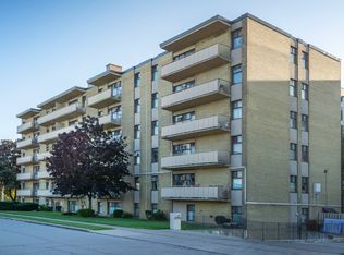 10 Ionview Rd #3709, Toronto, ON M1K2Z2