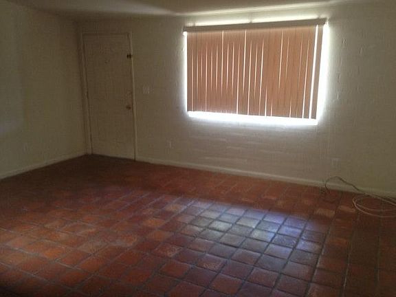 2nd image of 3050 N Fontana Ave #B