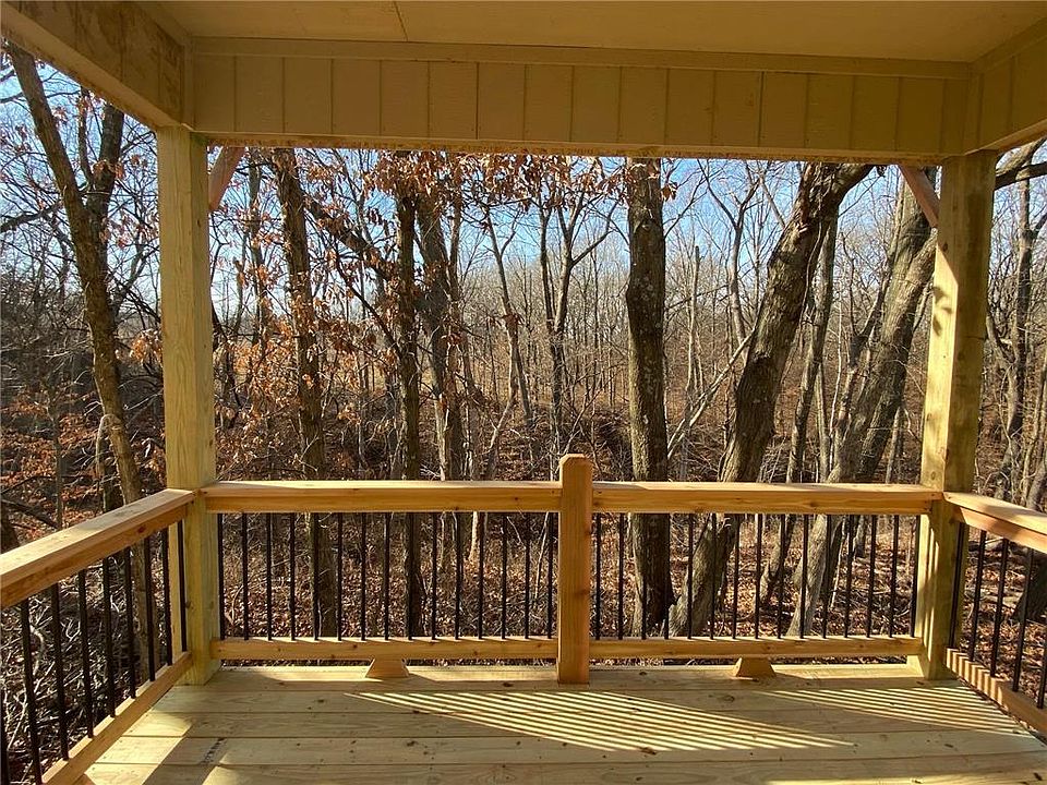 2nd image of 1306 Melissa Ct