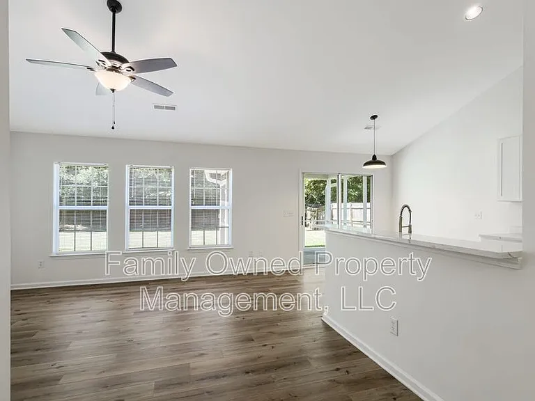 5208 Copley Cir — Photo 5