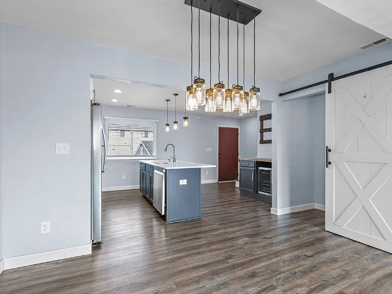 735 W Ocean View Ave #B — Photo 5