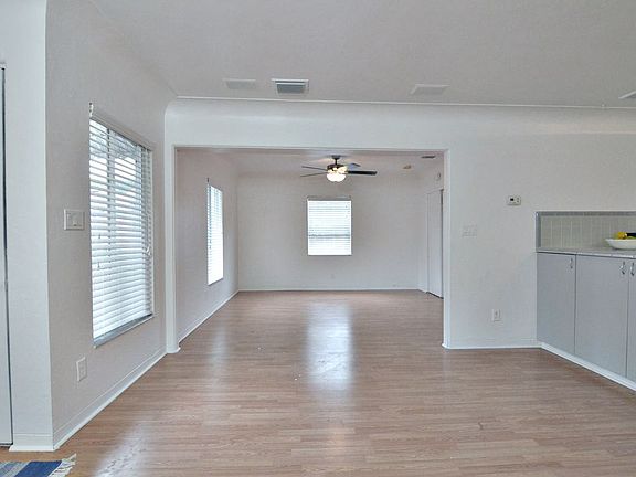 5th image of 1119 1/2 14th St N