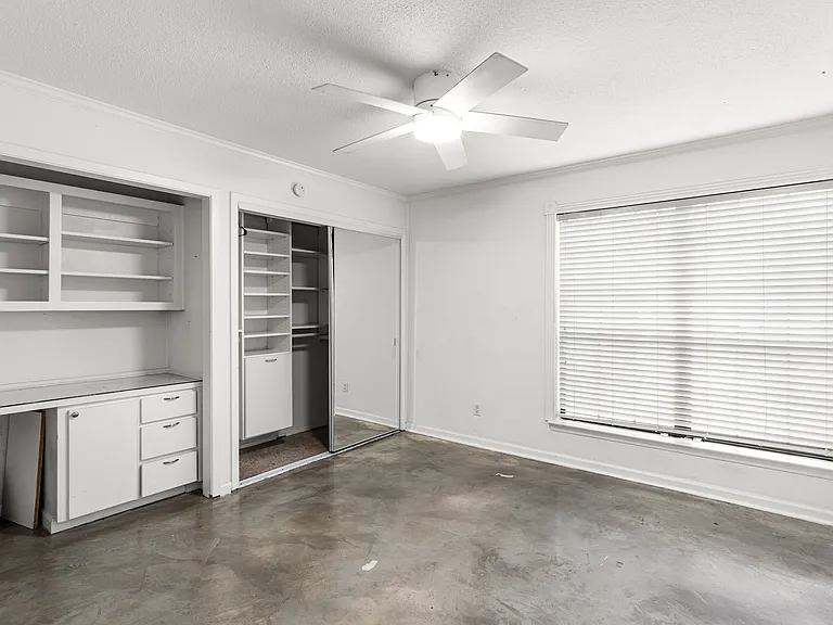 5916 Birchbrook Dr #129 — Photo 22