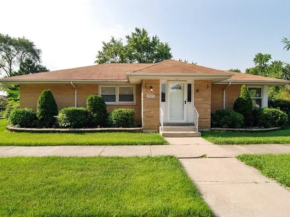2929 Maple Ave, Brookfield, IL 60513