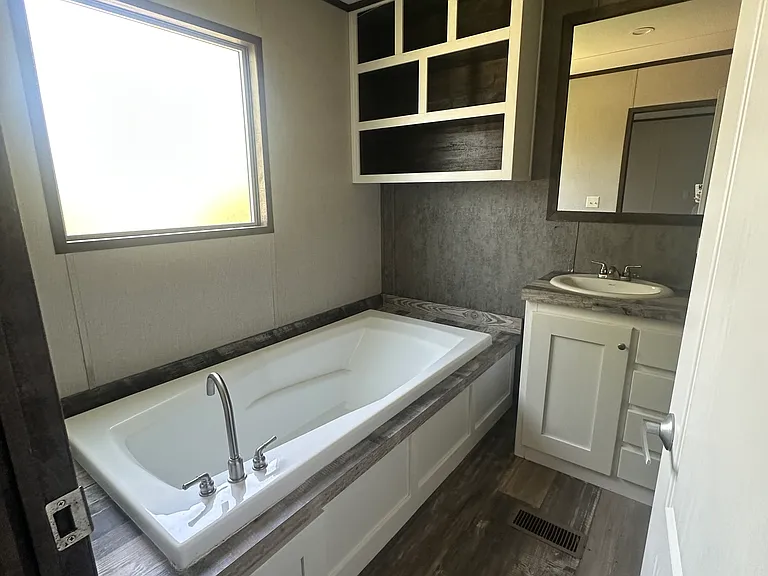 4330 Bradley Ln — Photo 15