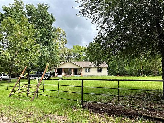 2nd image of 2719 County Road 4429