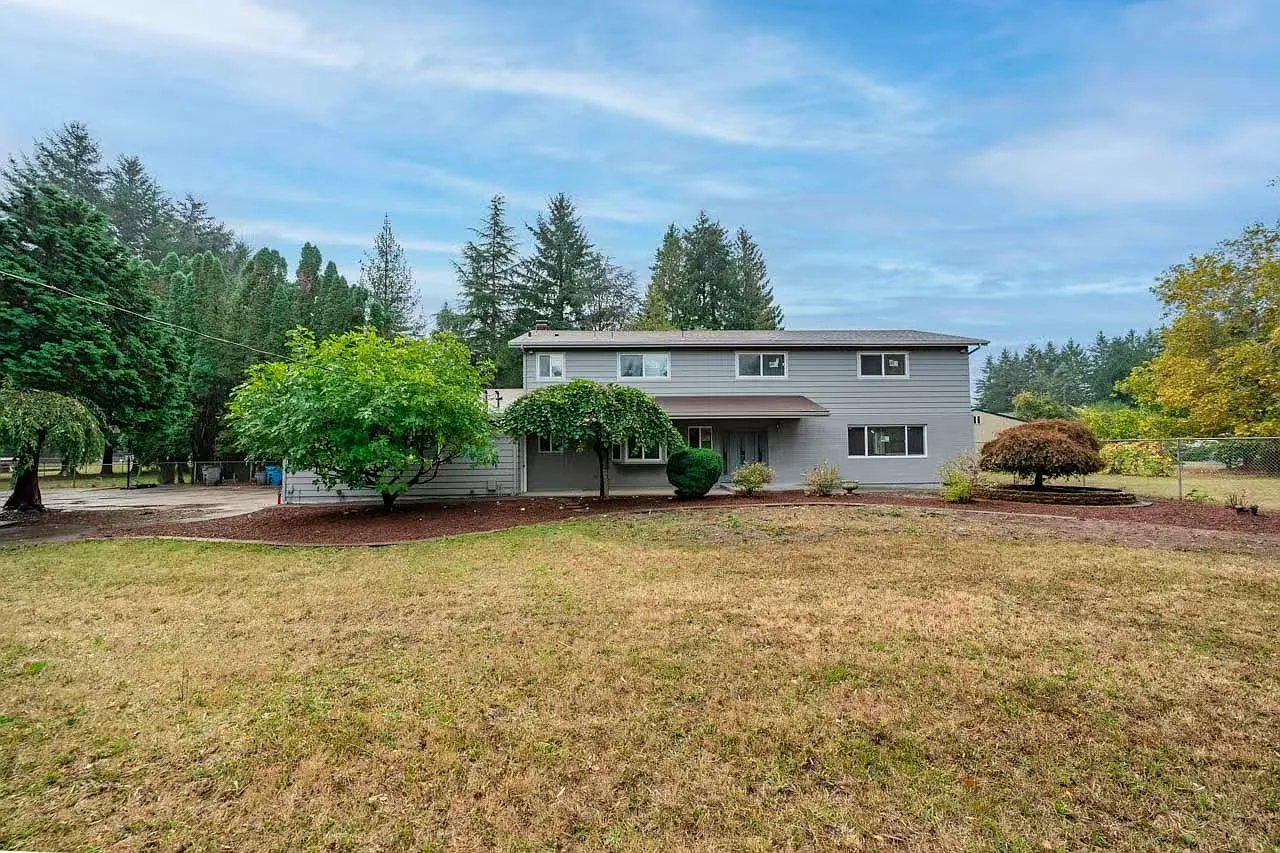 4 bed, 3.5 bath, 2970 sqft, $4,000 — Photo 2