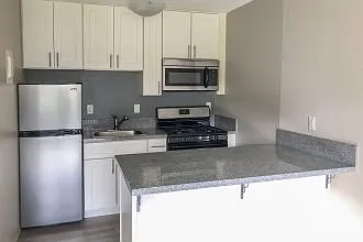 Mesa Pines Apartments — Photo 3
