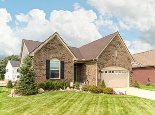 8233 Stamford Rd, Ypsilanti, MI 48198