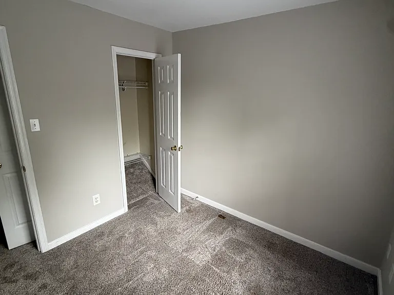 8635 Millstream Dr — Photo 27