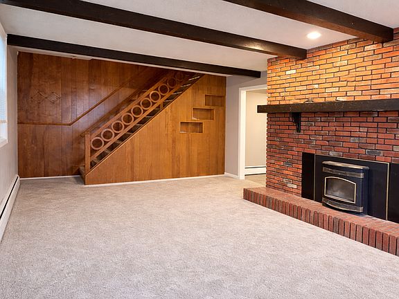 2nd image of 13 Lawrence Rd #15