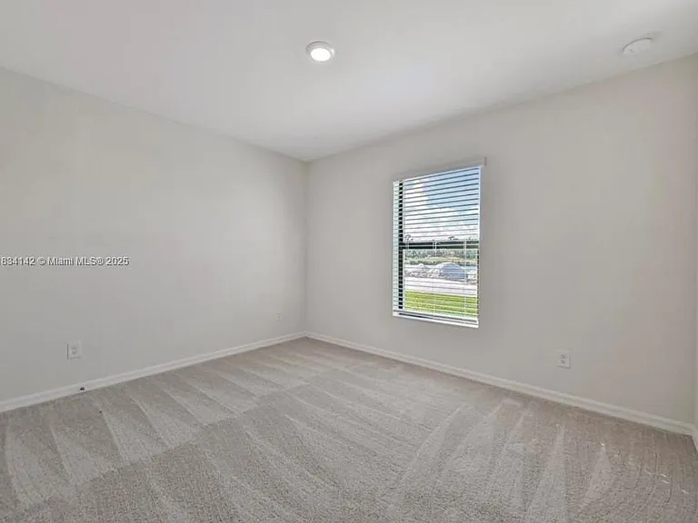 861 Winwood Cir — Photo 8
