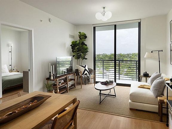 4th image of 11000 Biscayne Blvd #601