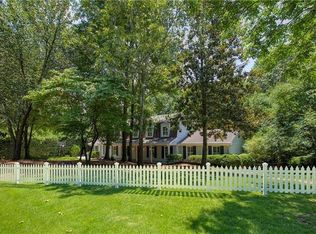 8125 Winged Foot Dr, Sandy Springs, GA 30350