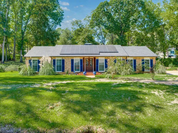 603 Glenwood Dr, Palestine, TX 75801