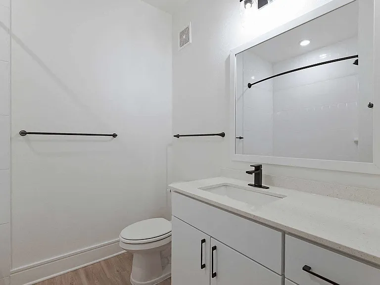 Tropia Luxury Apartments — Photo 156