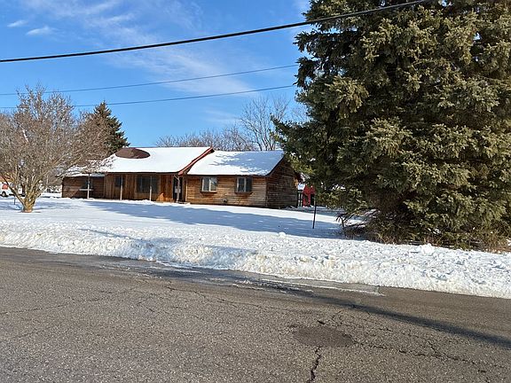 2nd image of 1069 S Miller Ave