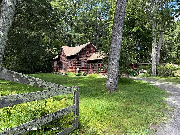 2nd image of 35 Crispell Road