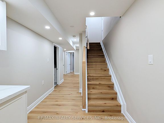 5th image of 21 Keelson St #Basement