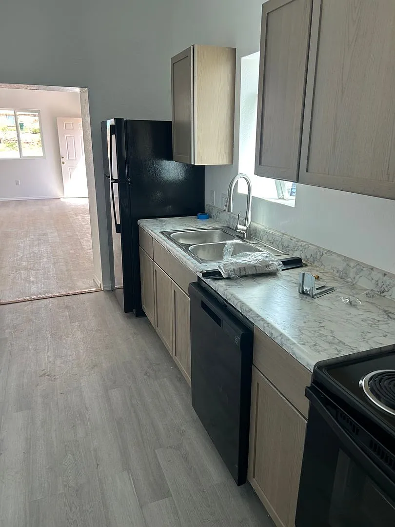 Winslow 3 Bedroom — Photo 1