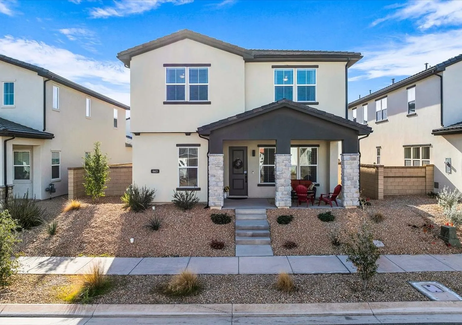 663 West Juniper Hill Drive — Photo 1