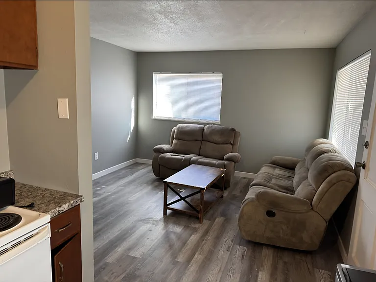 25 Yorkshire Rd #25 — Photo 4