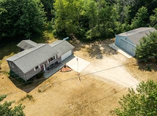 10444 Federal Rd, Howard City, MI 49329