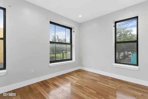 Rented by Citi Habitats | media 19