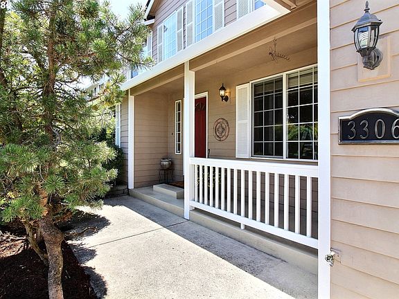 3rd image of 3306 NE 166th Ave