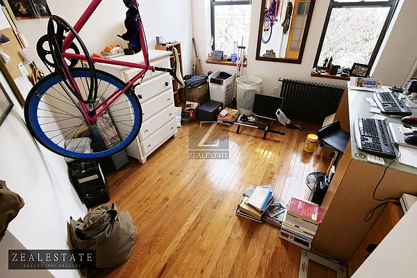 Rented by ZealEstate Group Inc | media 25