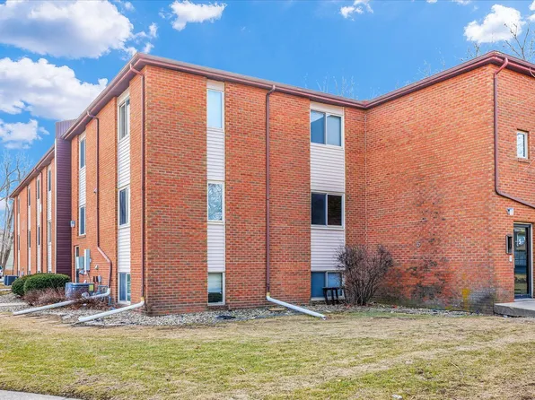 5 Willedrob, 5 Willedrob Rd Unit 1, Bloomington, IL 61701