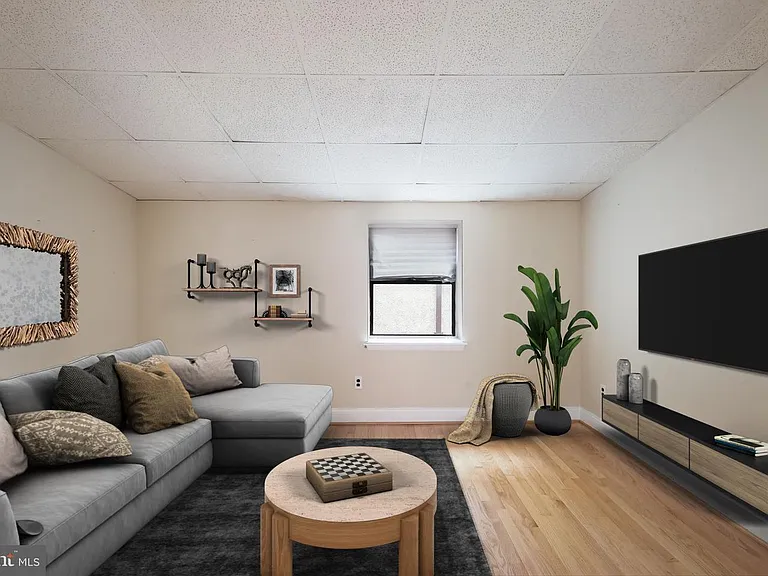 937 Christian St #2B — Photo 2
