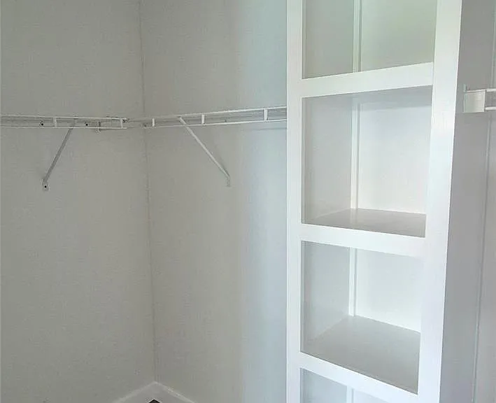 24430 Oak Hollow Blvd — Photo 18