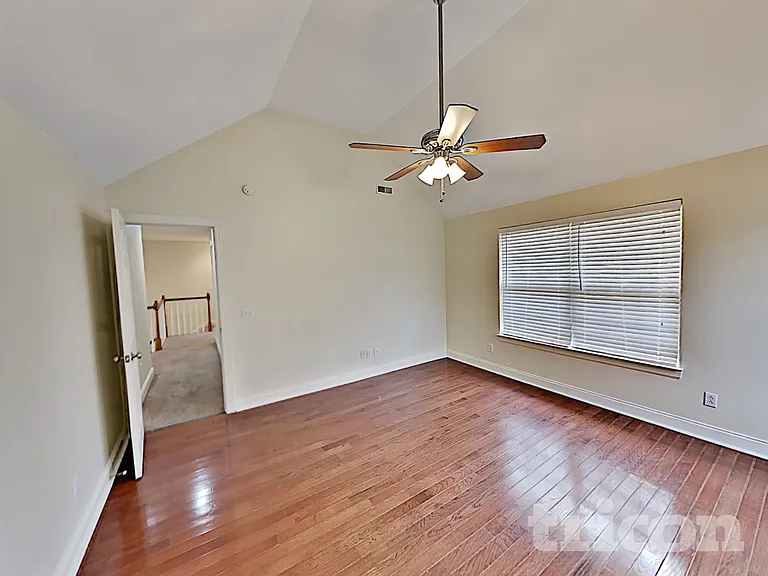 1705 Walden Ct — Photo 10