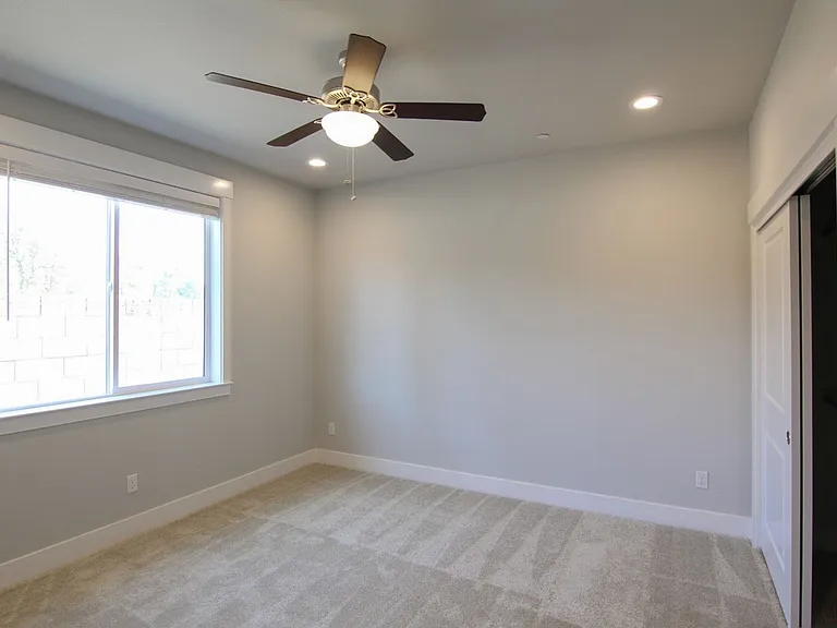 1392 Bonhurst Dr — Photo 11