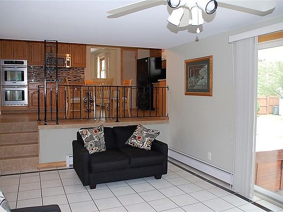 4th image of 465 Shetland Dr