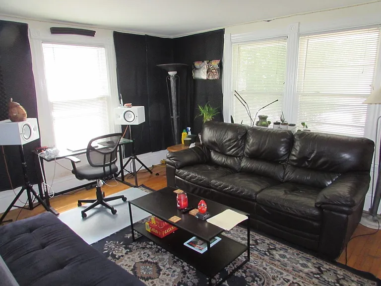215-217 N Blair St — Photo 2