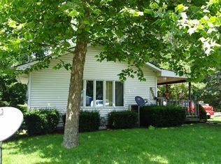 60 W Toto Rd, North Judson, IN 46366