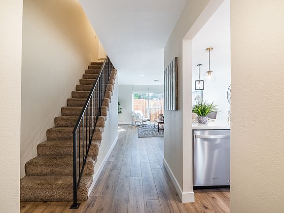 4th image of 5036 E Echo St APT 6