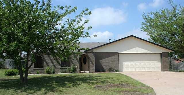 1st image of 205 SW Crystal Hills Dr