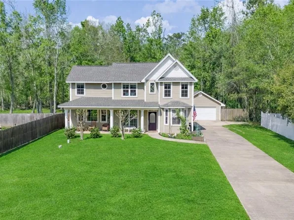 2409 Destin St, Mandeville, LA 70448