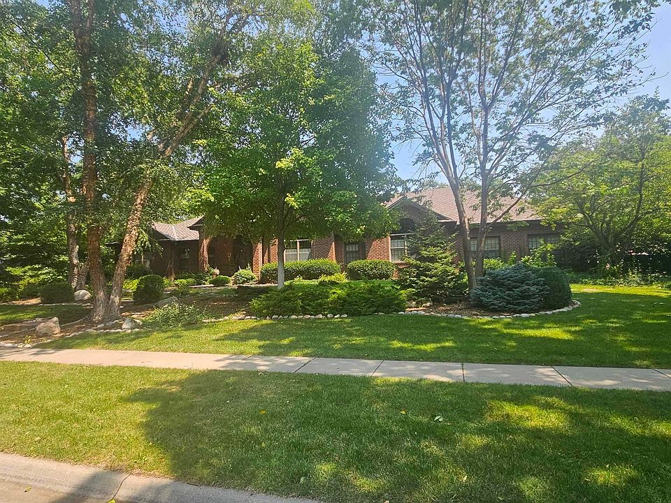 2nd image of 2515 Ridge Rd