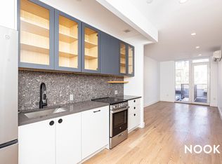 230 N 7th St #212, Brooklyn, NY 11211