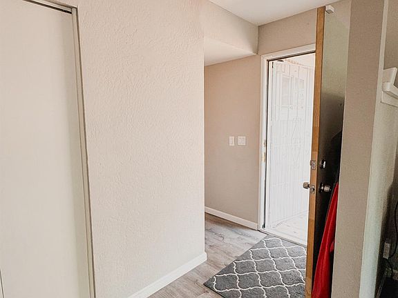 5th image of 2065 Robin Drive