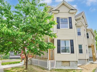 373-375 Orange St, Springfield, MA 01108