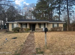 1156 Garden Park Dr, Jackson, MS 39204