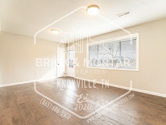5th image of 837 Teffeteller Ln