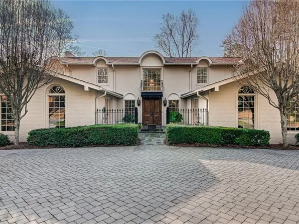 2868 Fairmont Rd, Winston Salem, NC 27106